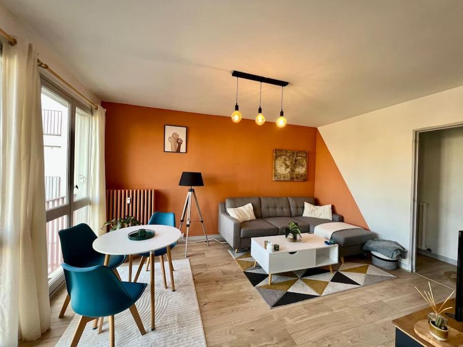 Le P'Tit Anatole - Joli T2 Avec Parking Apartment Poitiers Luaran gambar
