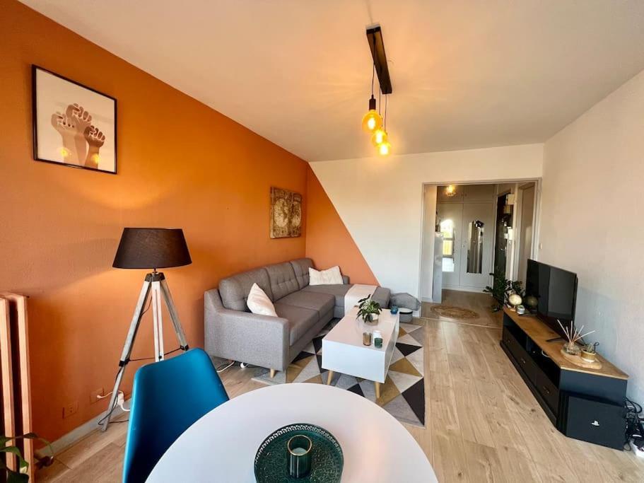 Le P'Tit Anatole - Joli T2 Avec Parking Apartment Poitiers Luaran gambar